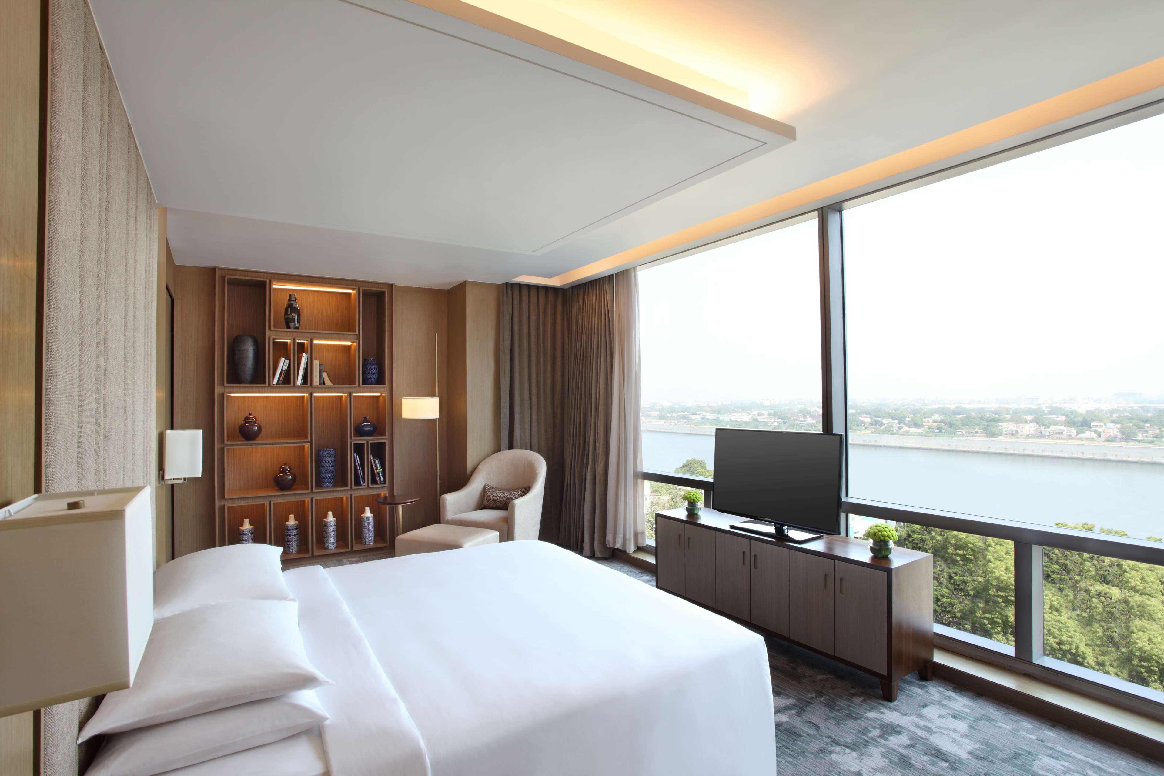 Hotel Hyatt Regency Ahmedabad Exterior foto