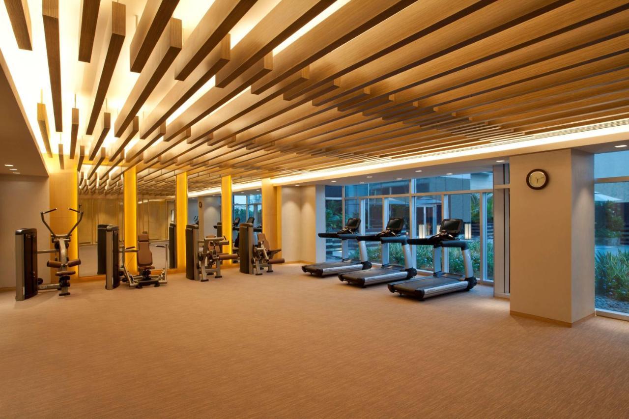 Hotel Hyatt Regency Ahmedabad Exterior foto The gym at the Shangri-La Hotel, Kuala Lumpur