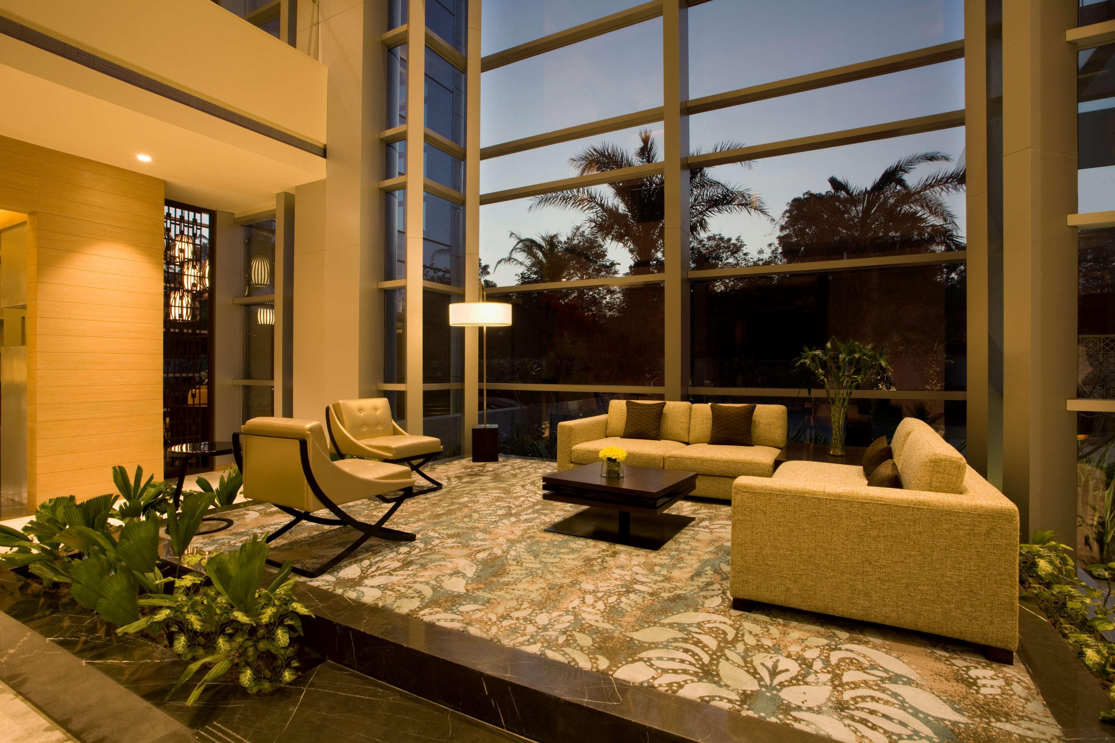Hotel Hyatt Regency Ahmedabad Exterior foto The lobby of the hotel